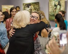 Художница из Черкасс представила выставку экзотических картин (фото)