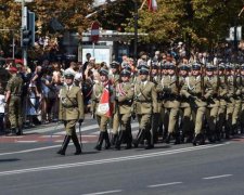 В Варшаве прошел масштабный военный парад