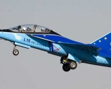 Китай продасть Україні штурмовики Hongdu L-15