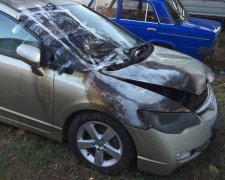 Киянин шукає нічних підпалювачів авто