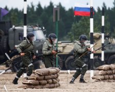 Добровольно признались? Российские военные похвастались "уничтожением" склада с боеприпасами