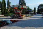 Садки закрили, каруселі відкрили - на Тернопільщині мами обурені карантинною маячнею