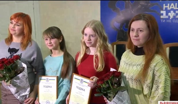 На Львівщині школярки врятували жертву "синього кита"