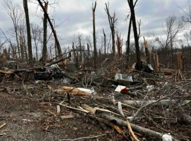 Немовля вижило у торнадо. Фото з відкритих джерел