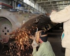 В Україні немає кому ремонтувати зламану бронетехніку для АТО