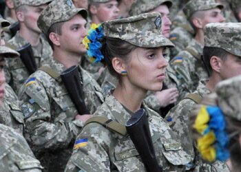 женщины-военнослужащие, фото:slovoidilo