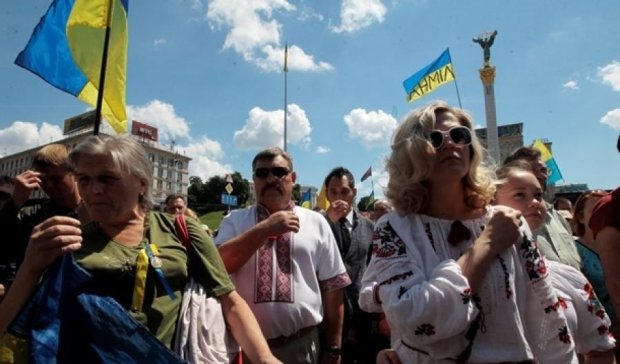 В Киеве День Независимости отмечали каждый в меру своих способностей