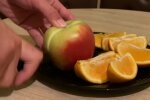 Фрукти, кадр з відео