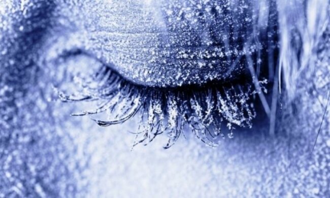 В Тернополе нашли мертвую женщину в ночной рубашке и с деньгами в руках