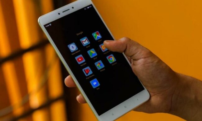 Xiaomi Mi Max 3: бюджетник виявився крутішим за iPhone X, і ось чому