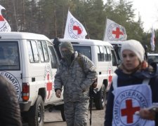 Бойовики Донбасу пустили до заручників міжнародних волонтерів