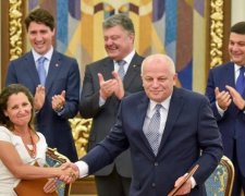 Угоду між Україною і Канадою підписали два українці