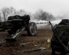 Бойовики спалили з артилерії волонтерські машини