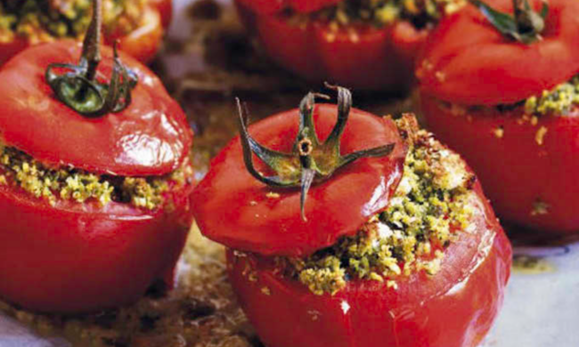 Фаршированные помидоры, кадр из видео