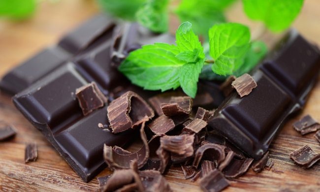 Вчені з'ясували, як шоколад впливає на слух: це відкриття допоможе мільйонам