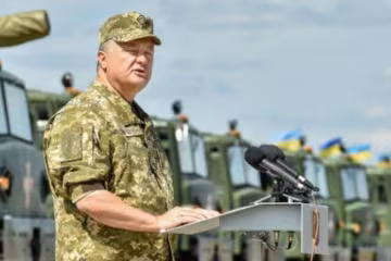 Порошенко поки не підписуватиме указ про наступну хвилю мобілізації