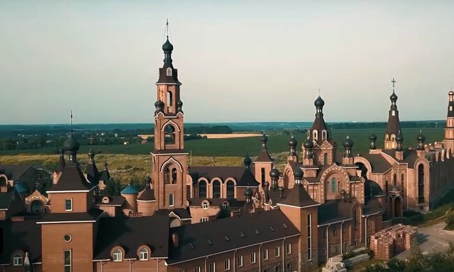 Монастир Іоанна Кронштадтського під Києвом / фото: скриншот Youtube