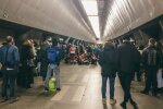 В метро Києва, фото 112 Україна