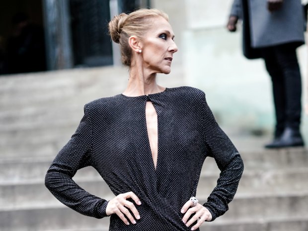 Селин Дион устроила на неделе моды фантастическое шоу: кулон из "Титаника" и платье на 3D-принтере