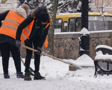 Прибирання снігу, скріншот: YouTube