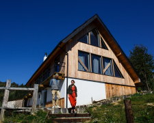 Холода можно не бояться: украинцы массово строят дома из марихуаны