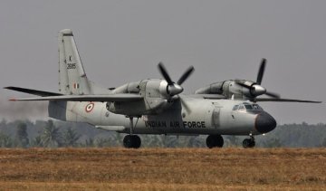 Індуси "загубили" військовий літак із людьми