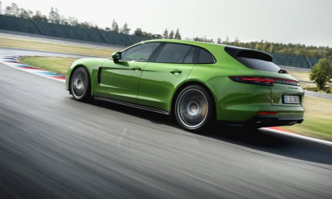 Porsche представила гоночный хэтчбек Panamera GTS