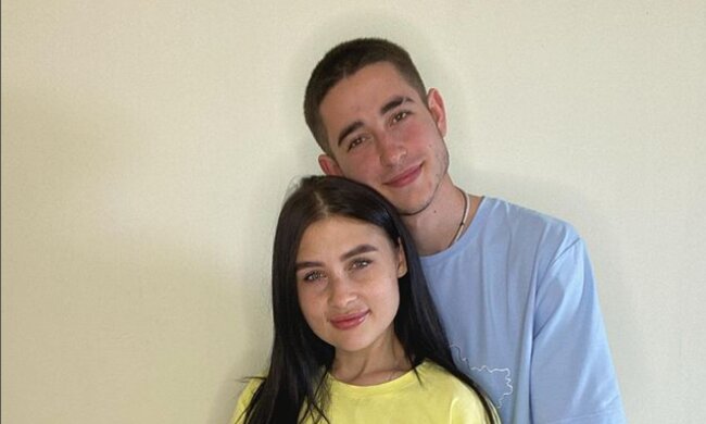 Роман Сасанчин з дружиною, скриншот: Instagram