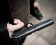 Зловмисники розстріляли автобус із чеськими туристами