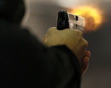Столичний таксист замість грошей отримав постріл в обличчя