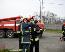 В украинских храмах начались массовые обыски, работают тысячи копов: готовятся к Рождеству