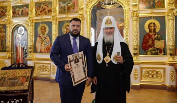 Патриарх Кирилл вручил грамоту министру-беглецу Клименко