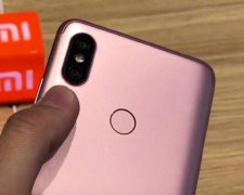 Xiaomi Redmi S2: смартфон для insta-блогерів