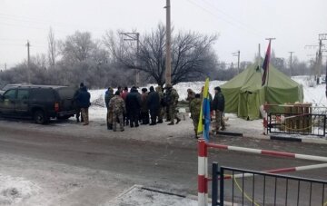 Блокадники звинуватили копів в провокаціях