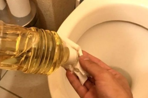 Выбрасываете деньги на химию? Обычное масло из кухни превратит уборку в легкую прогулку, как использовать