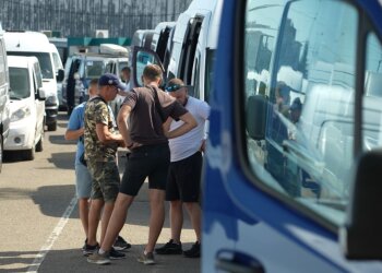 Украинско-польская граница: очередь из автомобилей