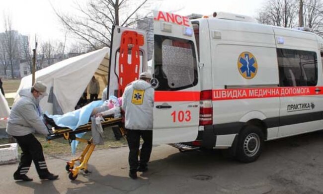 У Львові труп сидів посеред вулиці, очевидці почали заїкатися
