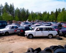 На автомобілях біженців фіни заробили 23 тис євро