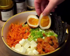 Маринованные яйца, кадр из видео