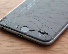 Варто задуматися: найтиповіші причини поломки смартфона