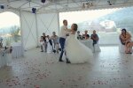 весілля, скріншот з відео