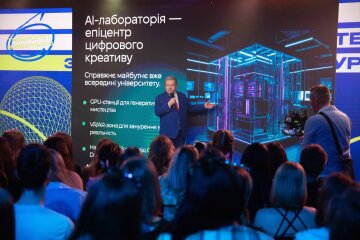 Михайло Поплавський