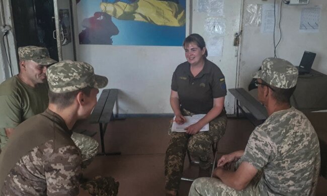 Українка з величезним серцем рятує героїв на Донбасі: шлях від бухгалтерії до військової психології