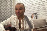 Віктор Павлік привітав фанатів з Різдвом, фото: Instagram