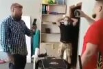 Конфликт в Житомире "Партии Шария" и ветеранов "Азова", скриншот: YouTube