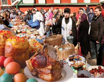 "Ешь, потому что испортится": медики рассказали, какие продукты следует немедленно выбросить после Пасхи