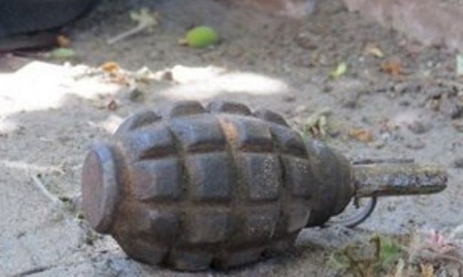 У Щасті невідомі кинули гранату у вікно квартири 