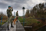 Пьяный в хлам одесский майор едва не снес детей, "честь погонов" оценила вся Украина: скандальные кадры задержания
