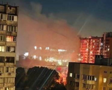Нічна атака на Київ: горіли кафе в Солом'янському та склад в Оболонському районах