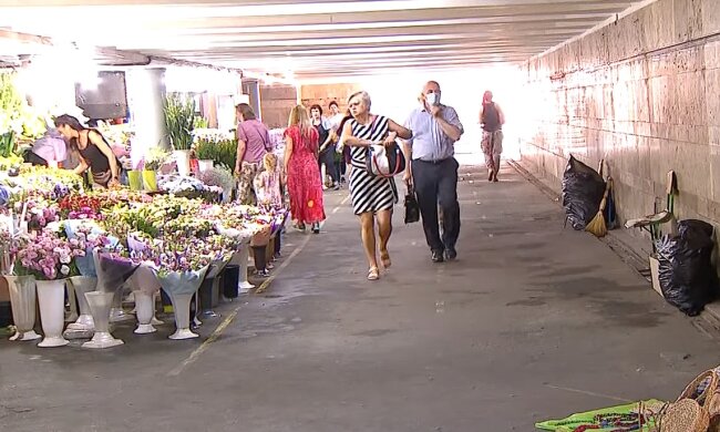 Хаос в киевских подземных переходах, скриншот: Youtube